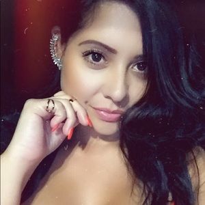 Meet your Posher, Katherine